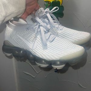 WORN ONCE nike vapor max